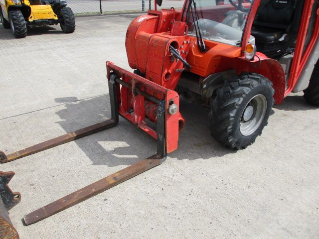 Ausa T 204 H (230)-Gebrauchte