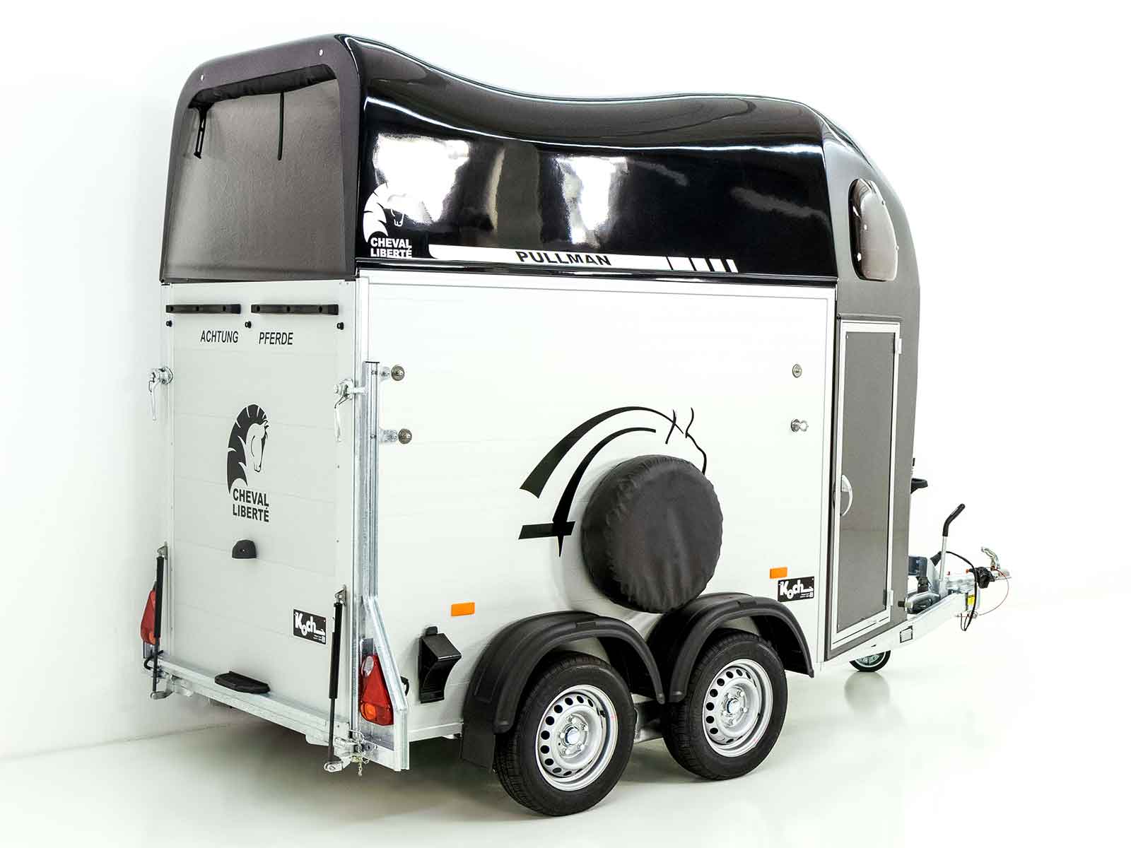 Cheval Liberte Pferdeanhänger GOLD One 1,5er | Pullman-Fahrwerk | schwarz-Neu