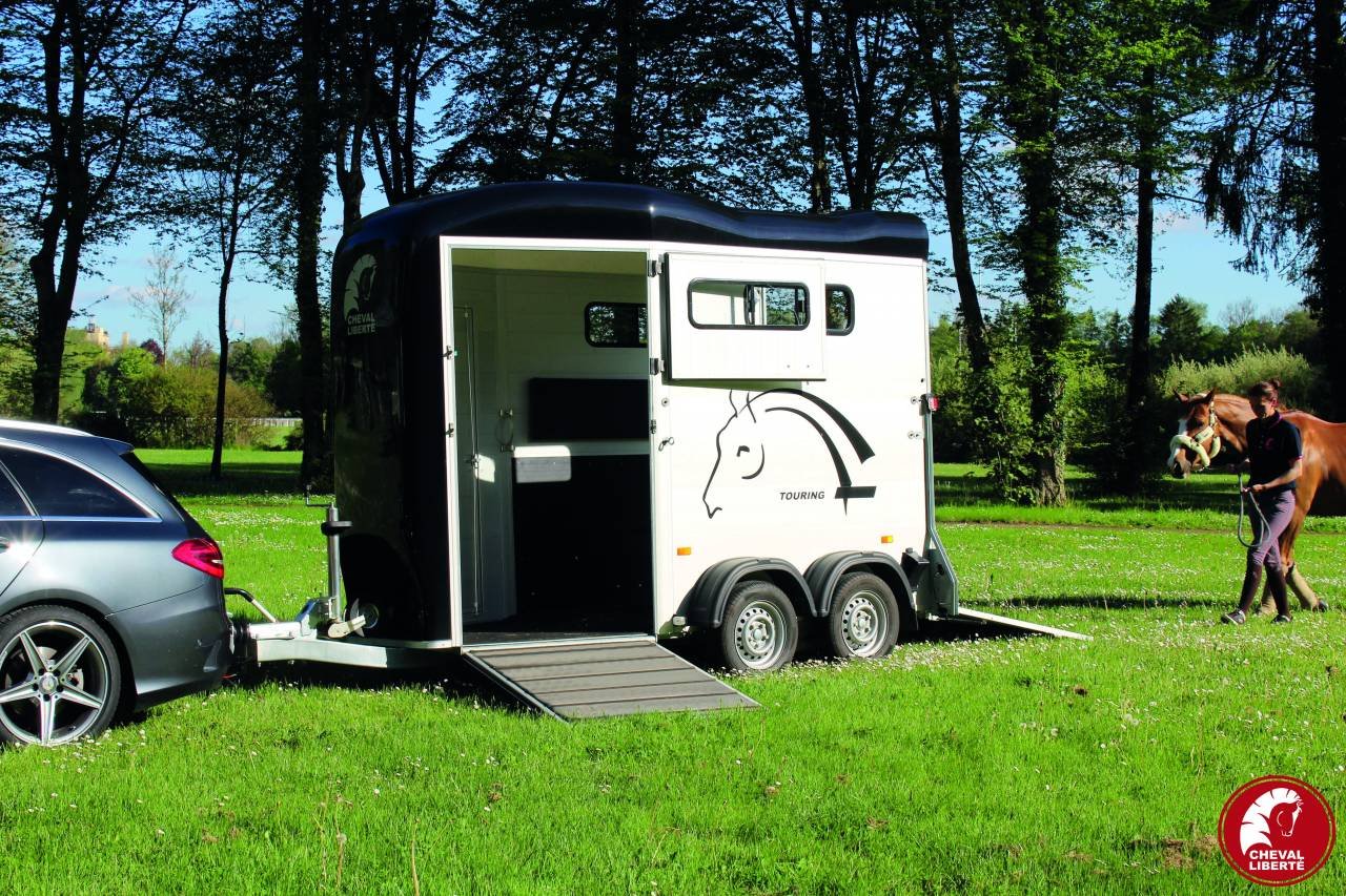 Pferdetransporter Cheval Liberté Touring One (1,5 Plätze)