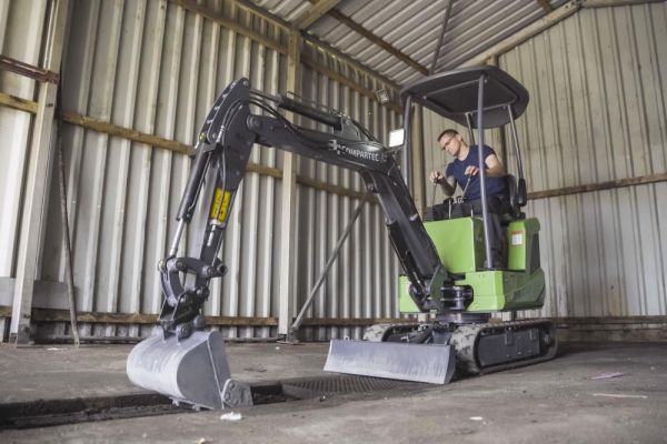 1100 kg Elektrobagger – Lithiumbatterie inklusive, CT-B 12 Li I-Neu